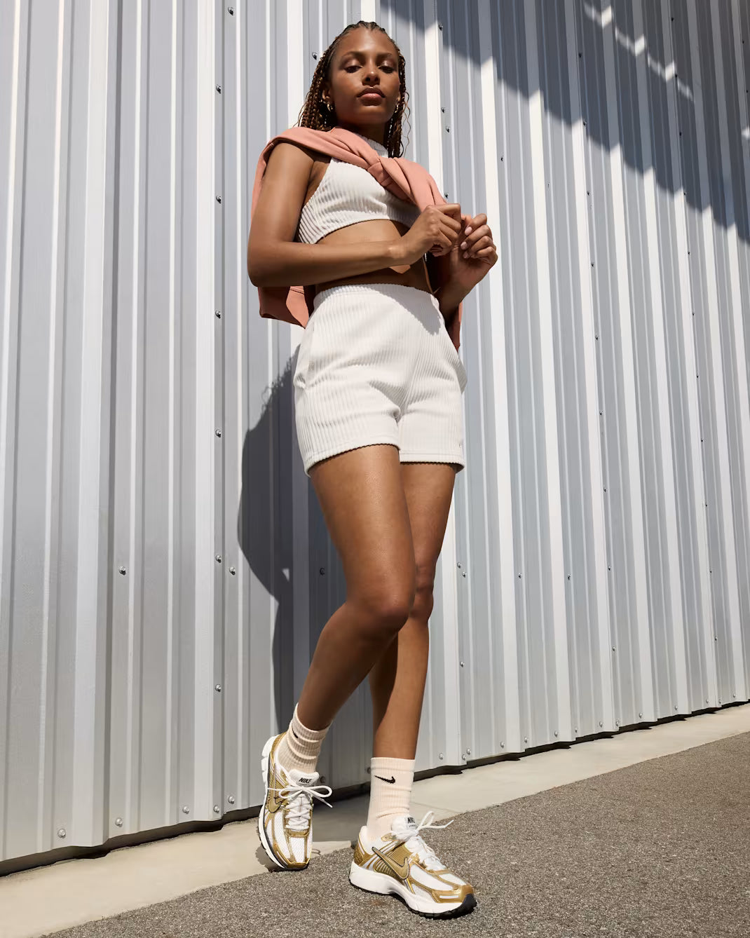 Vomero 5 Metallic Gold